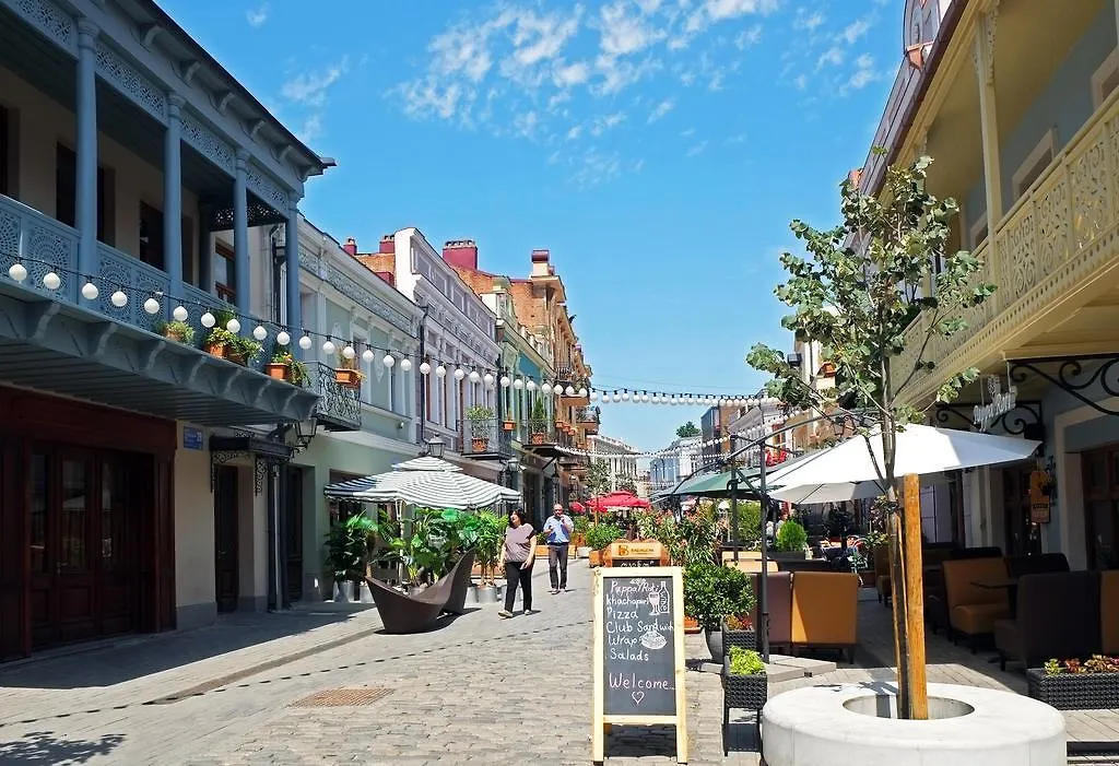 Charming 2Br Apartment In Old Tbilisi - By Wehost